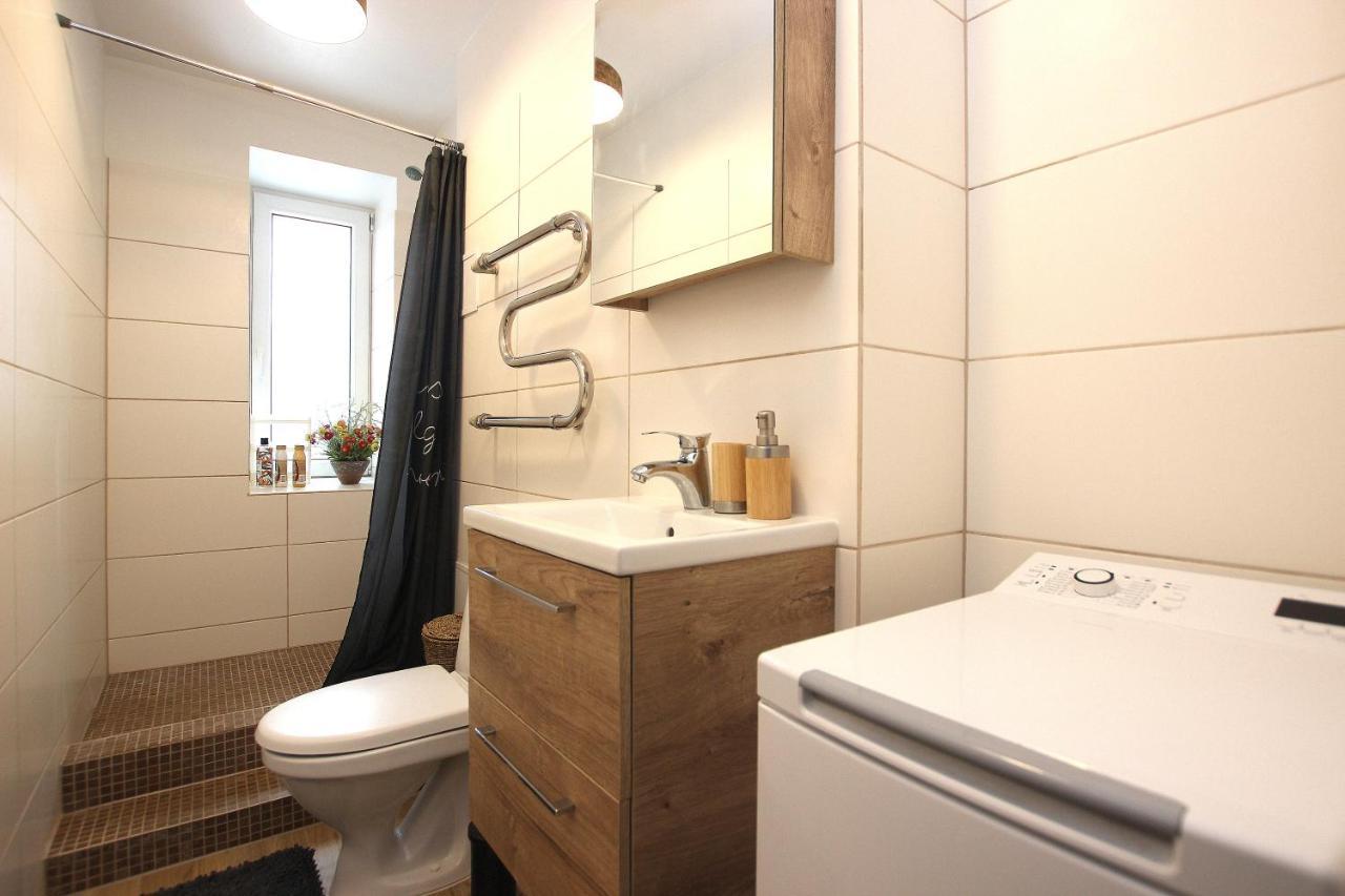 Riga Mezaparks Apartment + Private Parking Екстер'єр фото